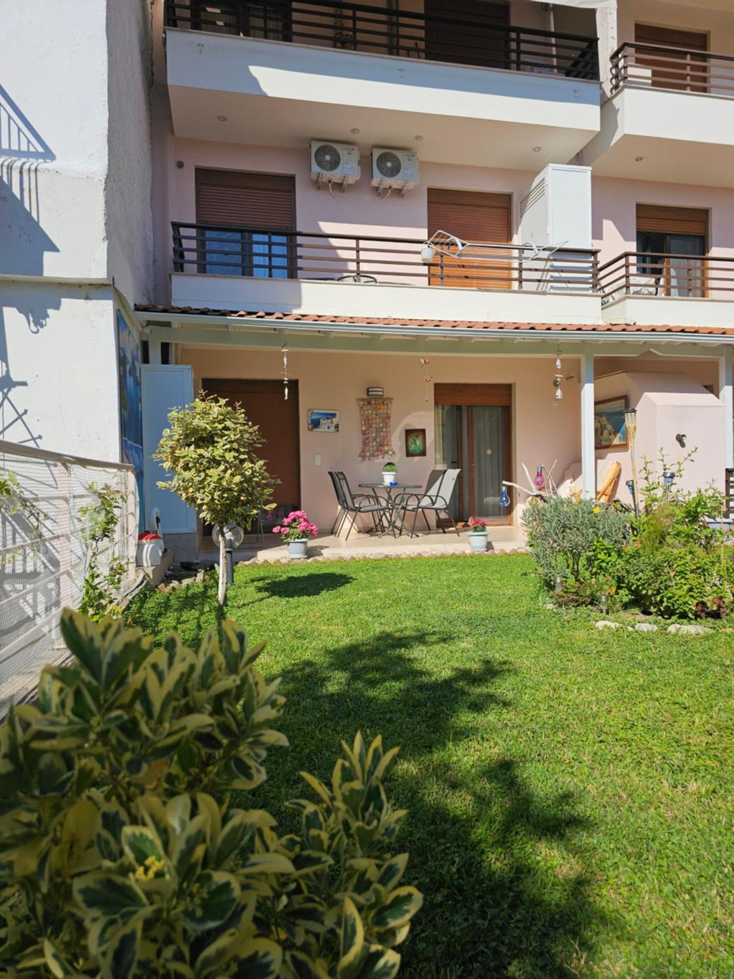Modern Apartment Kallithea 1 Екстериор снимка