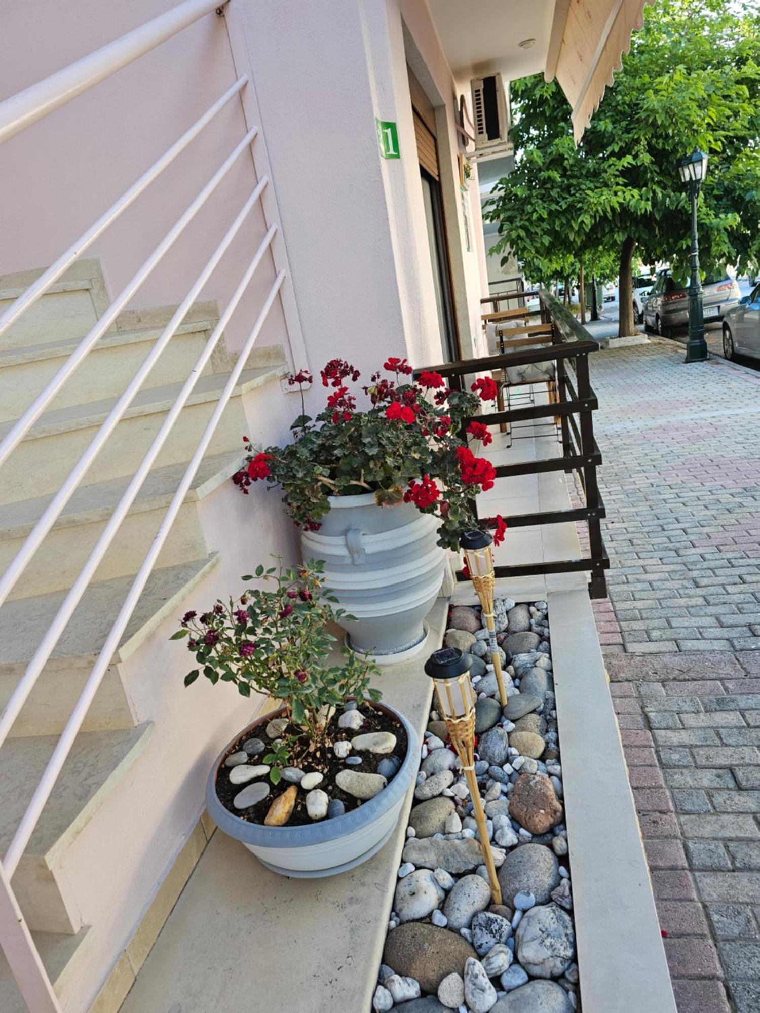 Modern Apartment Kallithea 1 Екстериор снимка